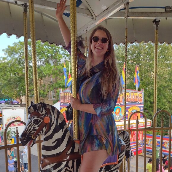 Meet your Posher, Ava - Picture 2 of 2